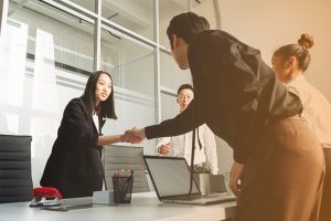 TRAINING ONLINE EFFECTIVE SELLING SKILLS AND NEGOTIATION FOR AE