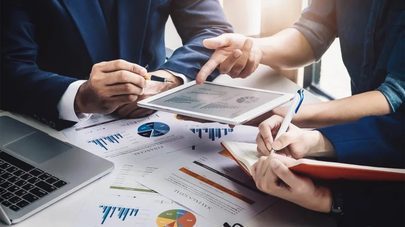 TRAINING ONLINE CREDIT COMMITEE, CREDIT RECOVERY AND CREDIT RESTRUCTURING