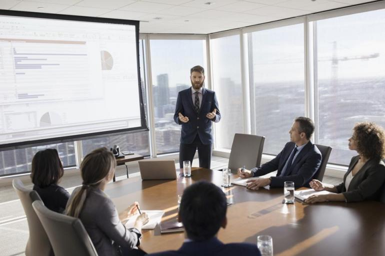TRAINING ONLINE EFFECTIVE PRESENTATION SKILL – STUNNING YOUR AUDIENCE THROUGH PRESENTATION