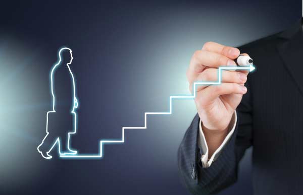 TRAINING ONLINE CAREER PATH THROUGH TALENT BASED MANAGEMENT APPROACH