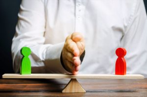 TRAINING ONLINE LAND CONFLICT MANAGEMENT : A PRACTICAL GUIDE TO DEALING WITH LAND DISPUTES IN OIL & GAS INDUSTRY