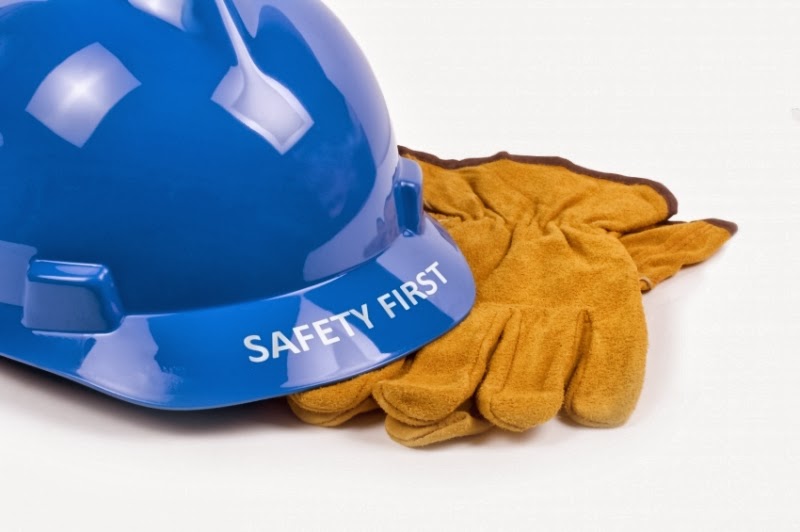 TRAINING ONLINE DRILLING AND HEALTH, SAFETY, ENVIRONMENTAL CONSIDERATION