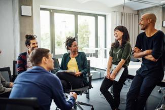 TRAINING ONLINE MANAGING TEAM, PEOPLE AND RELATIONSHIP