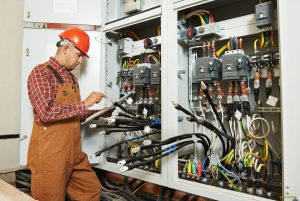 TRAINING ONLINE ELECTRICAL MAINTENANCE IN INDUSTRY