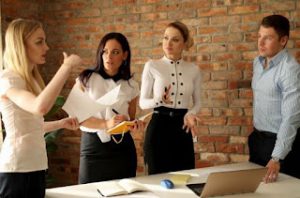 TRAINING ONLINE KETERAMPILAN KOMUNIKASI DAN INTERAKSI