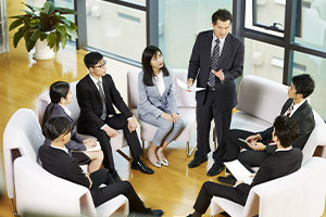 TRAINING ONLINE BUILDING EFFECTIVE AND INTERACTIVE FACILITATING SKILLS : BRING YOUR SESSION TO BE INTERESTING
