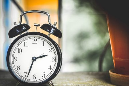 TRAINING ONLINE TIME MANAGEMENT: MENGELOLA WAKTU SECARA EFEKTIF UNTUK MENCAPAI SUKSES