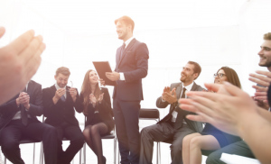 TRAINING ONLINE LEADING TEAMS FOR BETTER RESULTS
