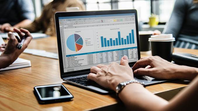 TRAINING ONLINE PENYUSUNAN ANNUAL REPORT : COMPREHENSIVE PREPARATION TO WIN ANNUAL REPORT AWARD