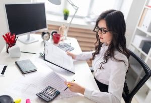 TRAINING ONLINE PERSONALITY DEVELOPMENT FOR SECRETARY