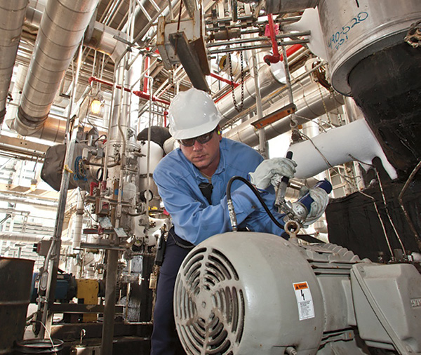 TRAINING ONLINE ELECTRICAL AND MECHANICAL ROTATING EQUIPMENT: CASE STUDY AND PROBLEM SHOOTING