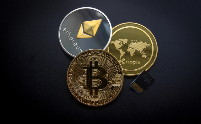 TRAINING ONLINE CRYPTOCURRENCY, BLOCKCHAIN AND BITCOIN