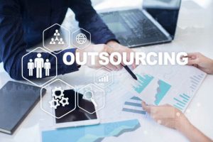 TRAINING ONLINE OUTSOURCING MANAGEMENT: MEMBERDAYAKAN TENAGA MITRA KERJA (TMK) DI PERUSAHAAN